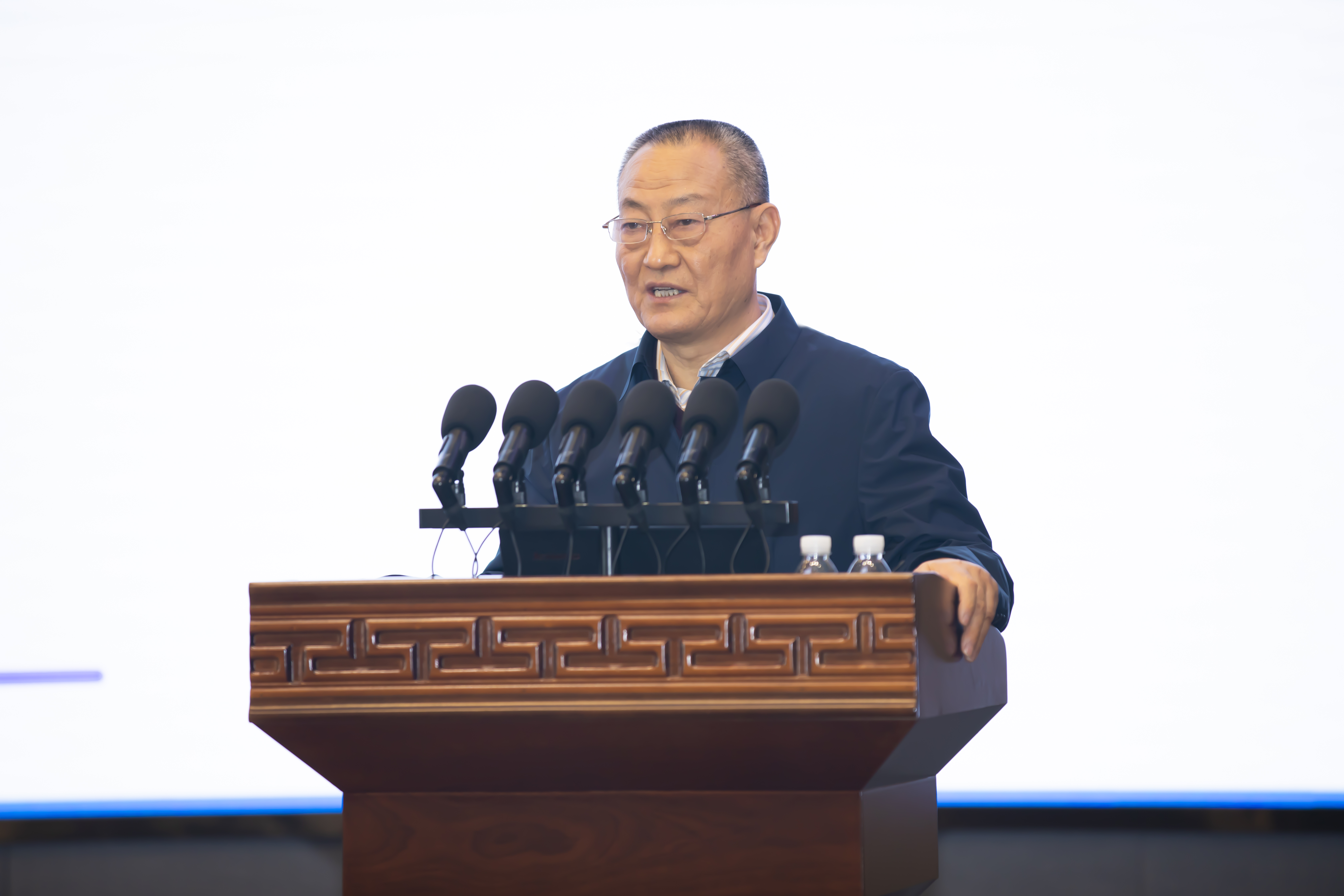 中国·Bb艾弗森(ballbet贝博)有限公司-官方网站