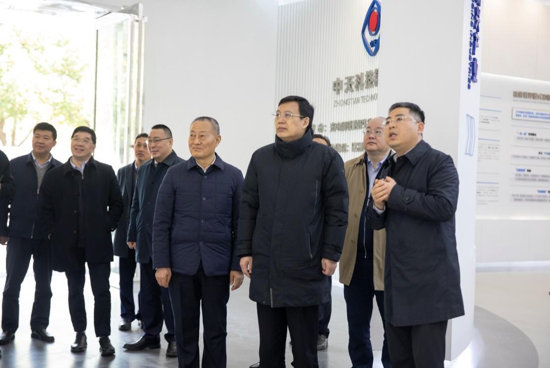 新华社社长、党组书记傅华调查bb贝博艾弗森官方网站科技